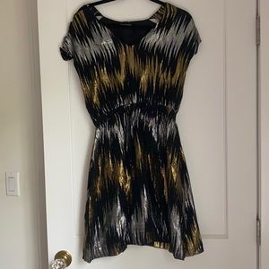Metallic Loeffler Randal Party Dress. Size 6